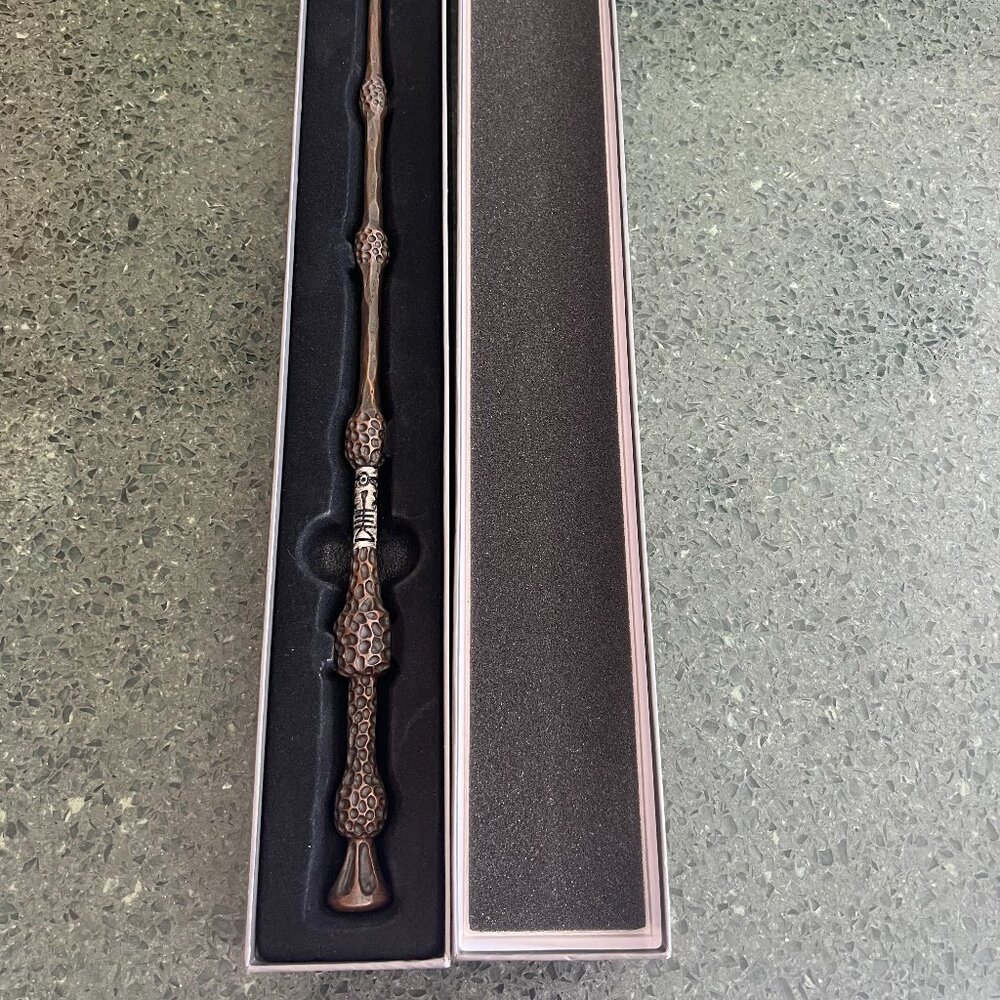 Universal Studios Harry Potter wand - Professor Dumbledore's wand